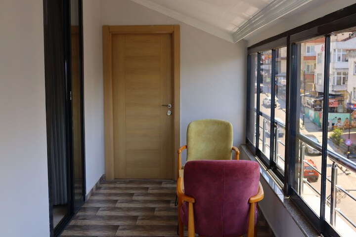 Room 50 of 90