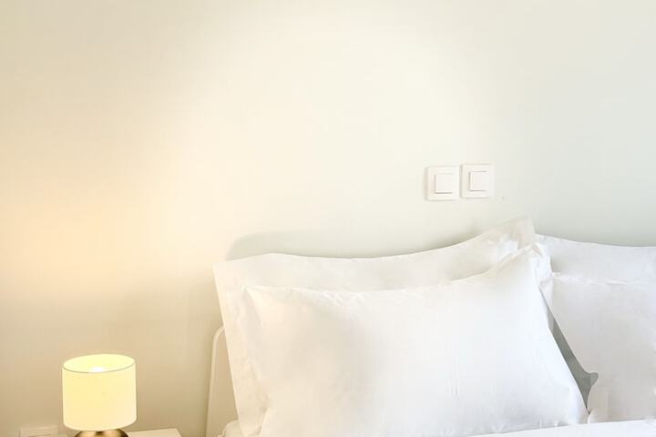 Room 10 of 64