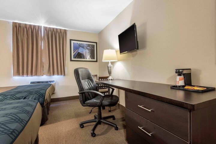 Room 34 of 72