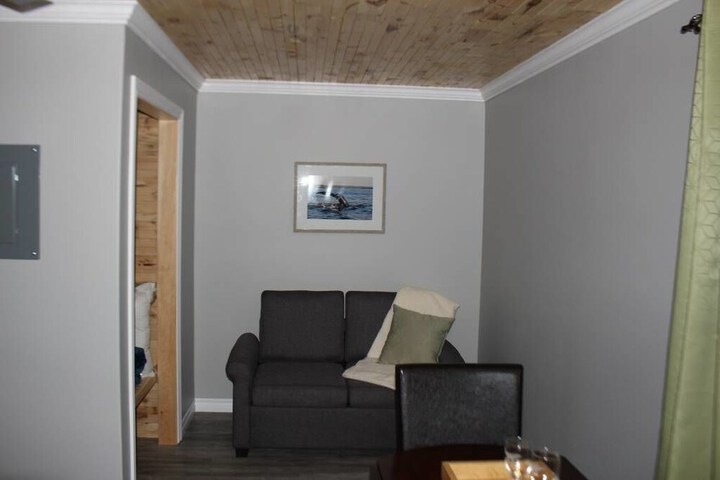 Room 5 of 35