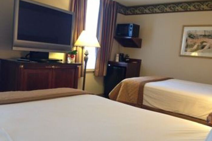 Room 11 of 18