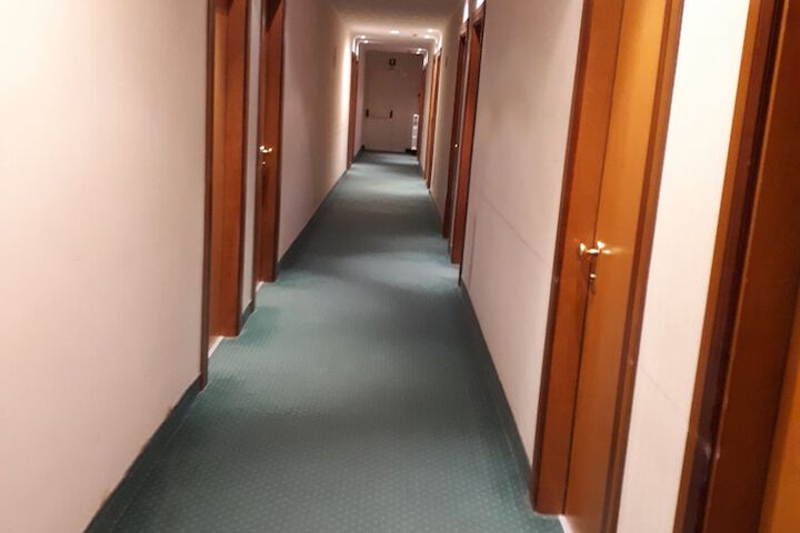 Ballroom/Hall 37 of 51