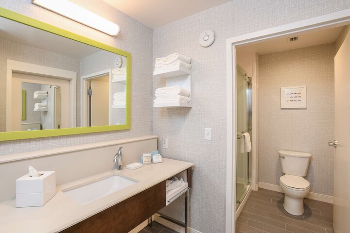 Bathroom shower