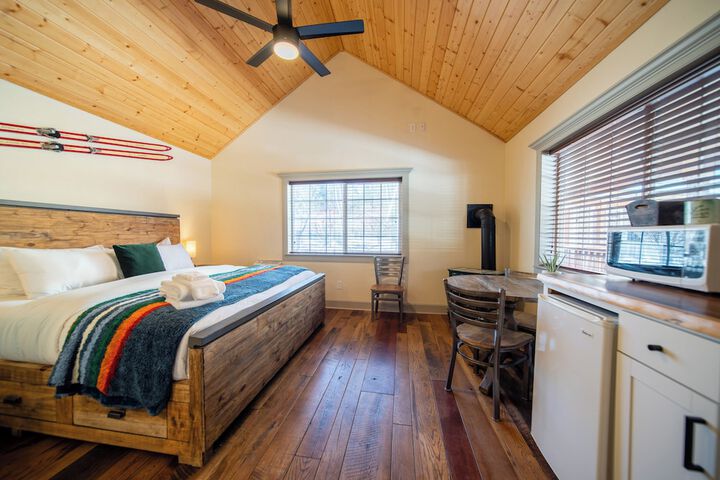 Room 26 of 189