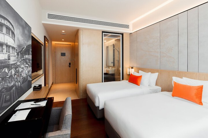 Room 7 of 58