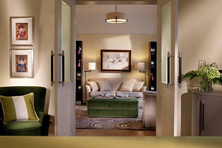 Room 29 of 208