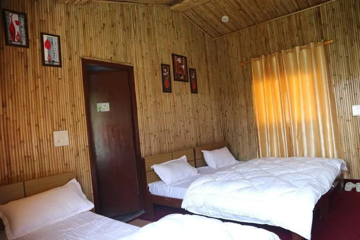 Room 9 of 9