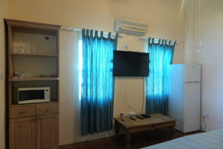 Room 27 of 44