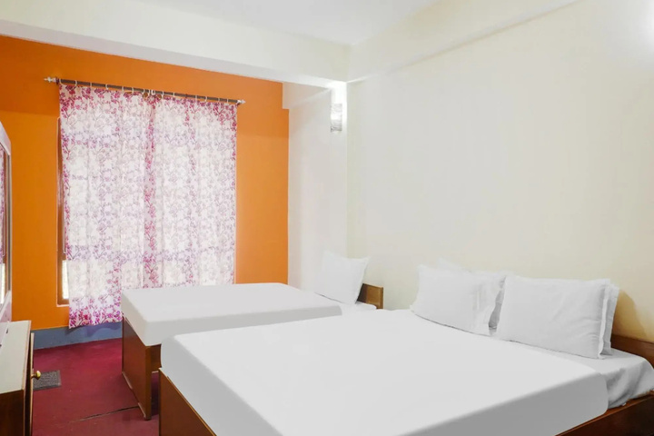 Room 12 of 17