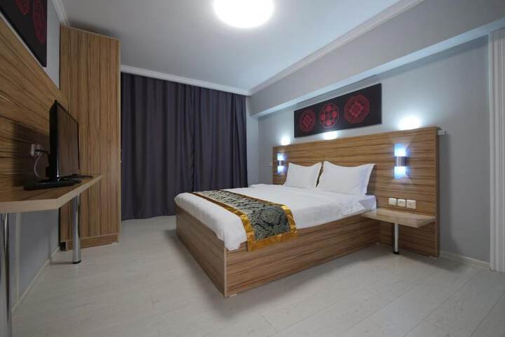 Room 16 of 25