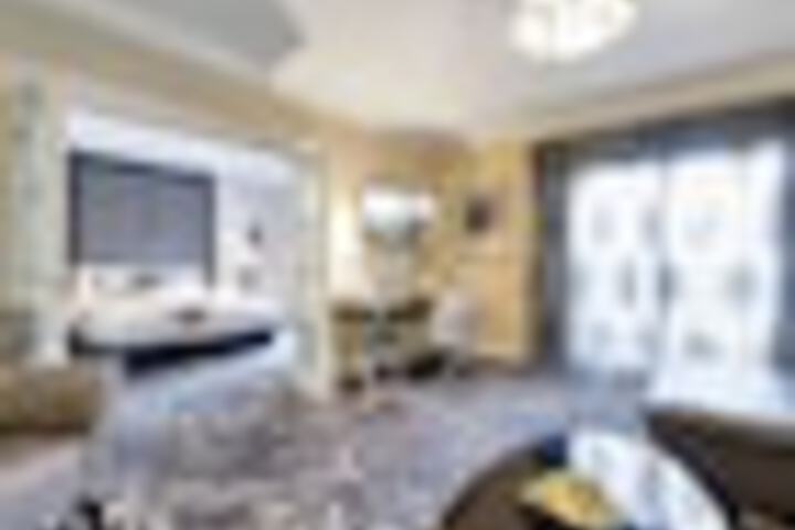 Room 62 of 156