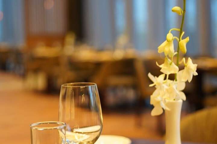 Dining 70 of 139