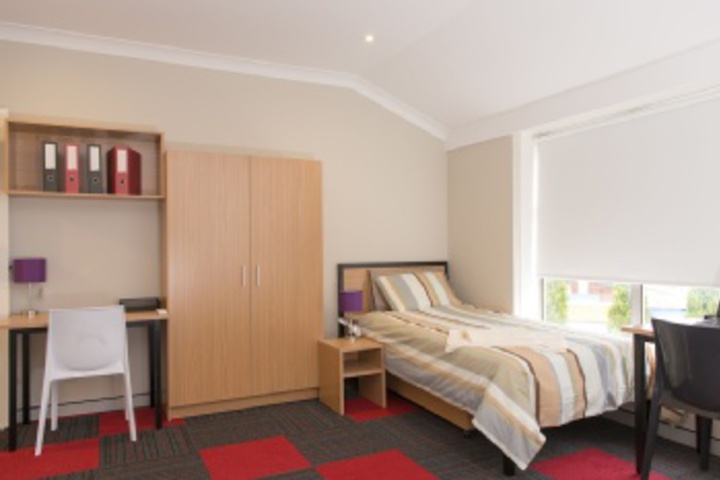 Room 117 of 288