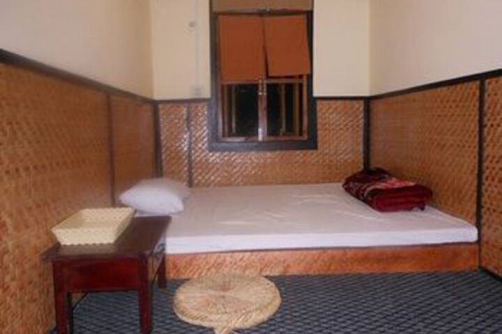 Room 15 of 23
