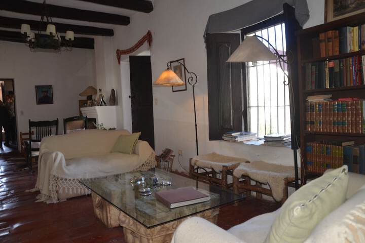 Room 12 of 25