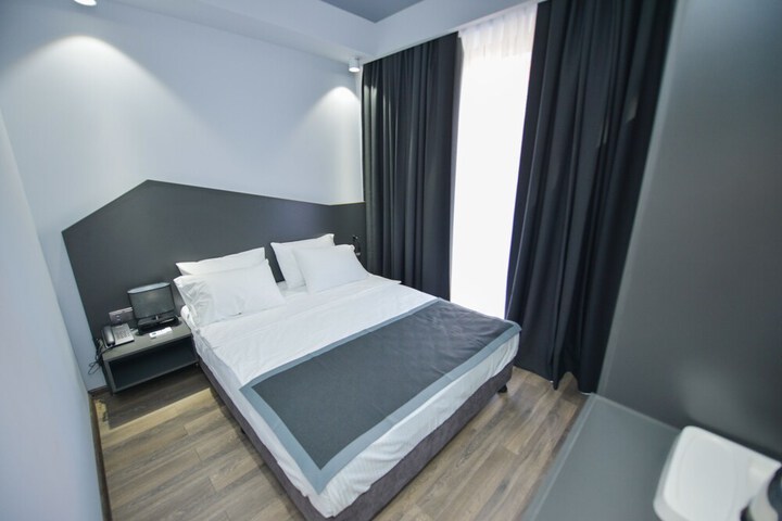 Room 14 of 67