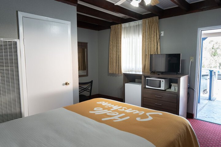 Room 60 of 129