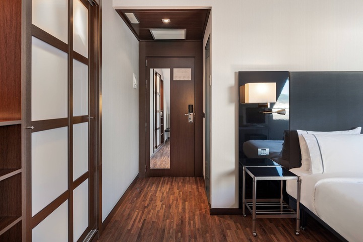 Room 14 of 51