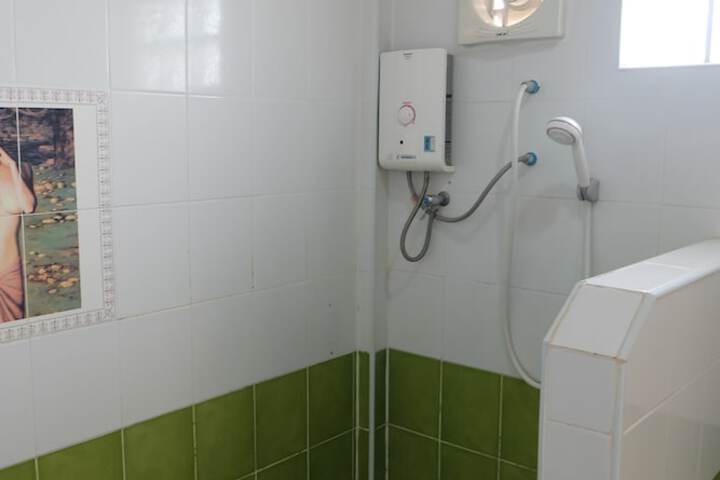 Room 30 of 49