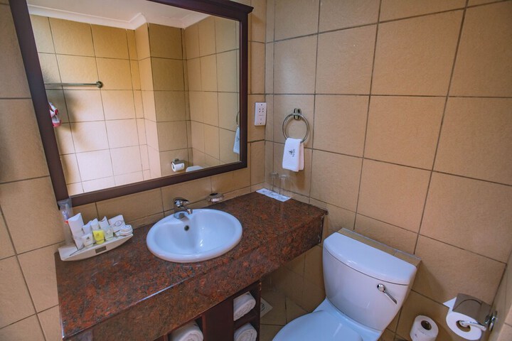 Room 7 of 11