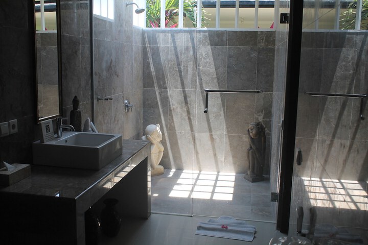 Room 13 of 55