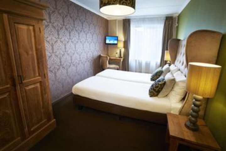 Room 20 of 60