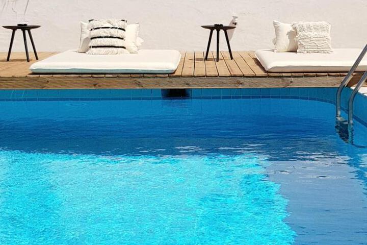 Mira Living Concept Suites Adults Only