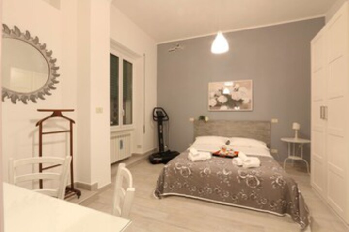 Room 15 of 25