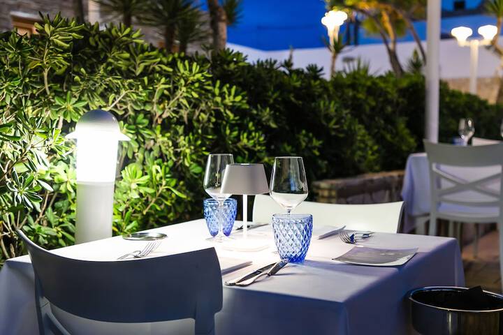 Dining 47 of 101