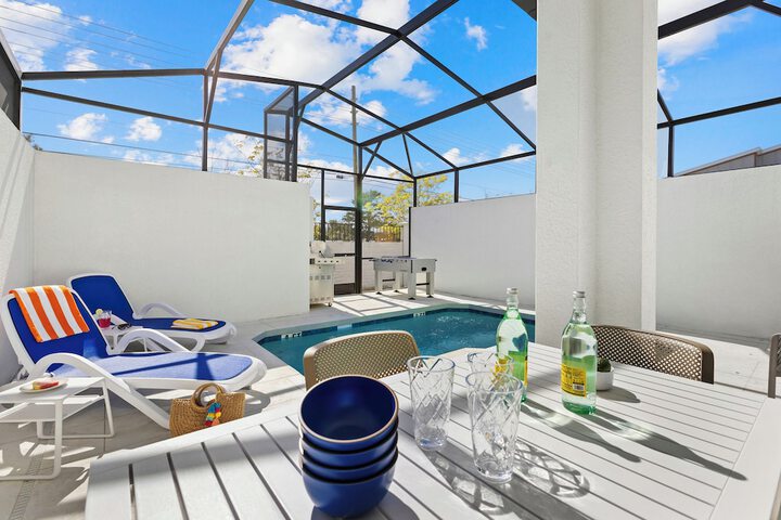 Private pool