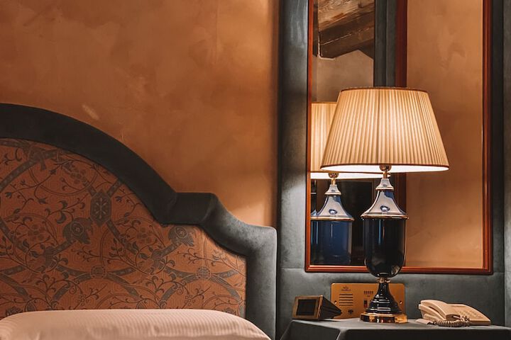 Room 16 of 68