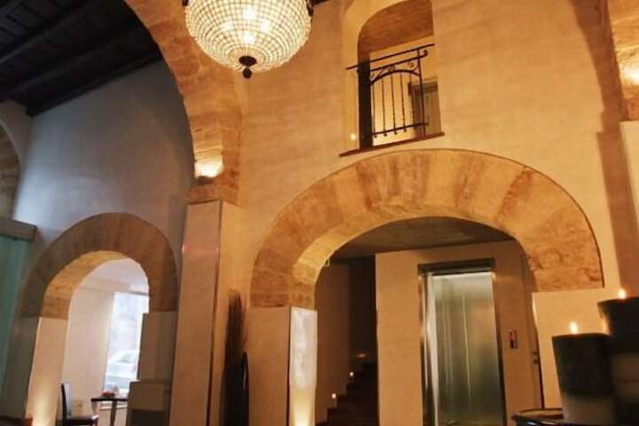 Hotel Interior 5 of 29