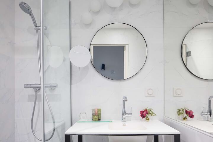 Clean Restrooms