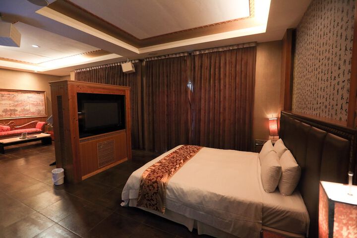 Room 40 of 67