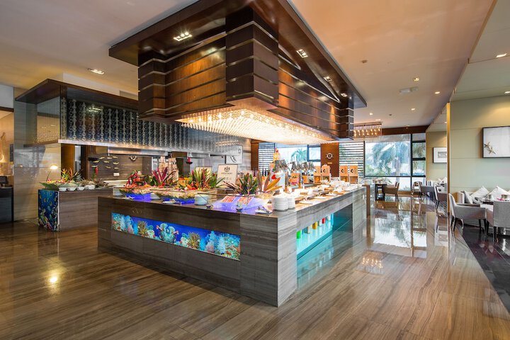Dining Photos