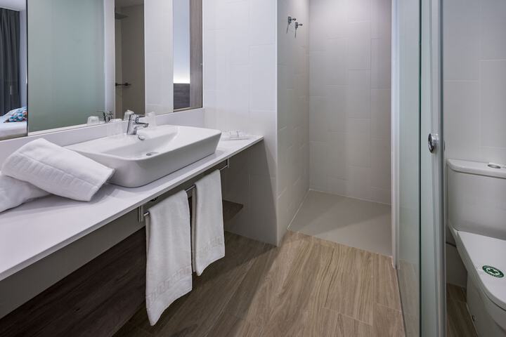 Clean Restrooms