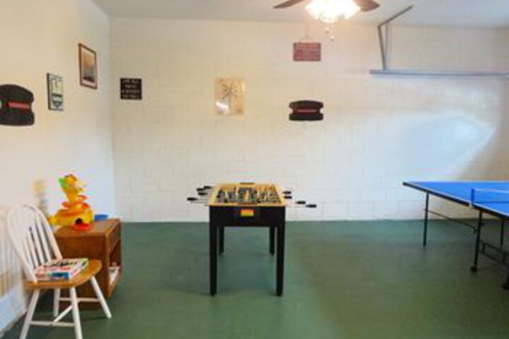 Room 27 of 43