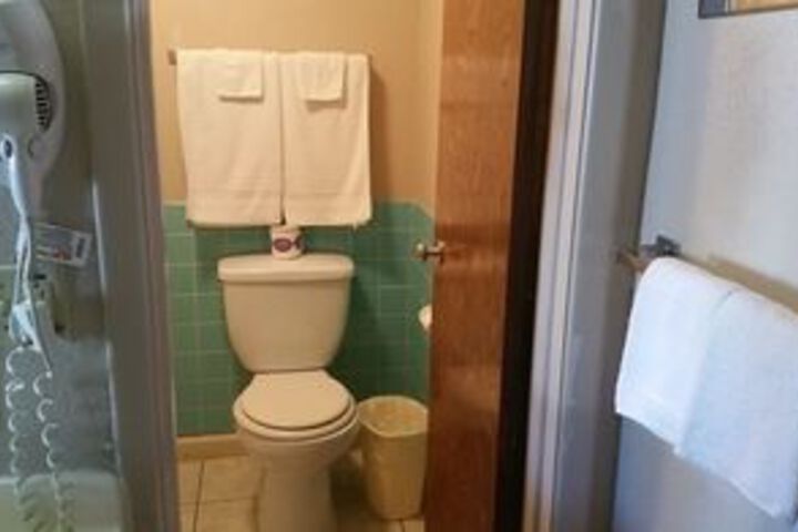 Room 2 of 13