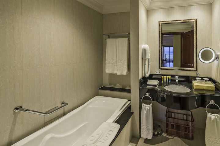 Bath Photo