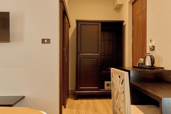 Room 70 of 88