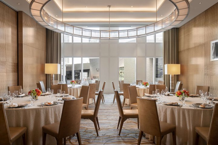 Dining 126 of 170