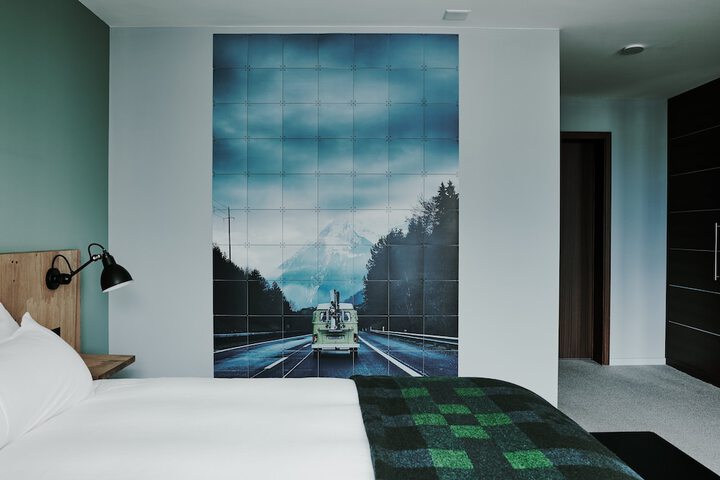 Room 27 of 89
