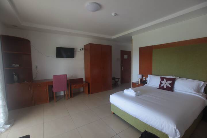 Room 5 of 41
