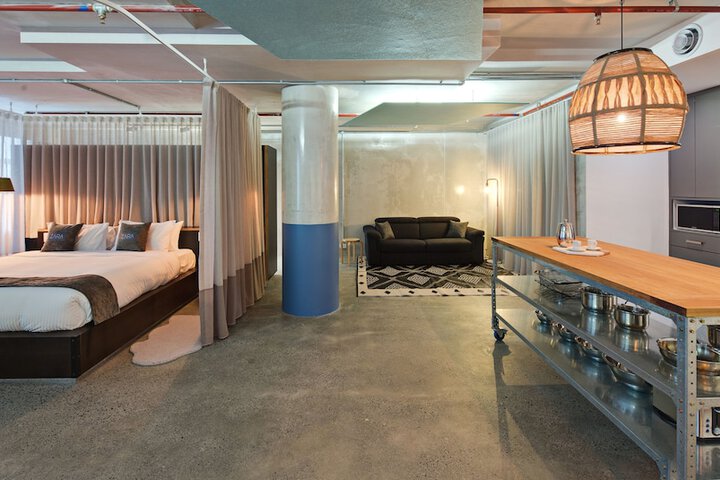 Room 21 of 117