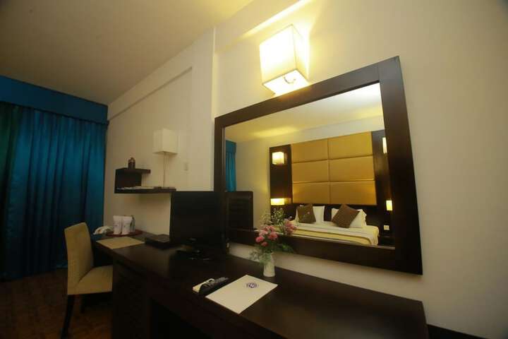 Room 10 of 57