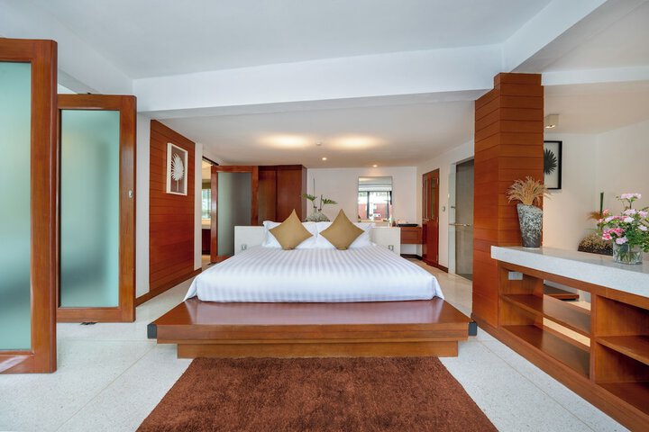 Room 50 of 188