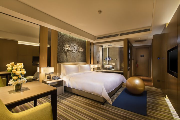 Room 30 of 58