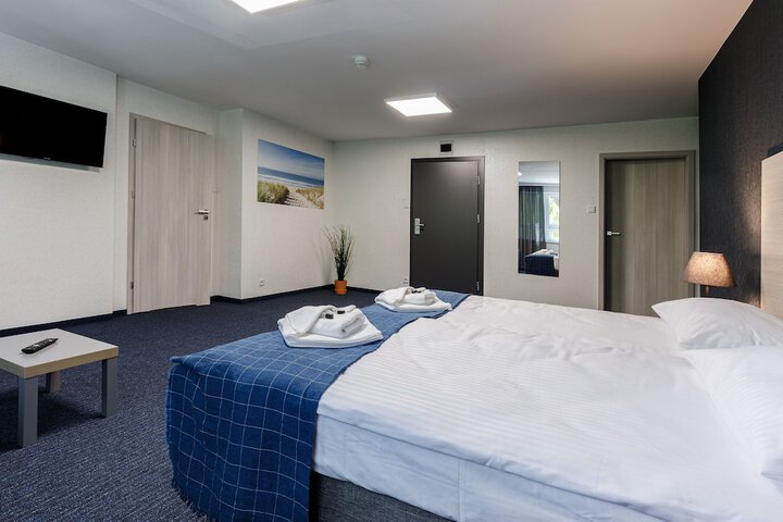 Room 15 of 66