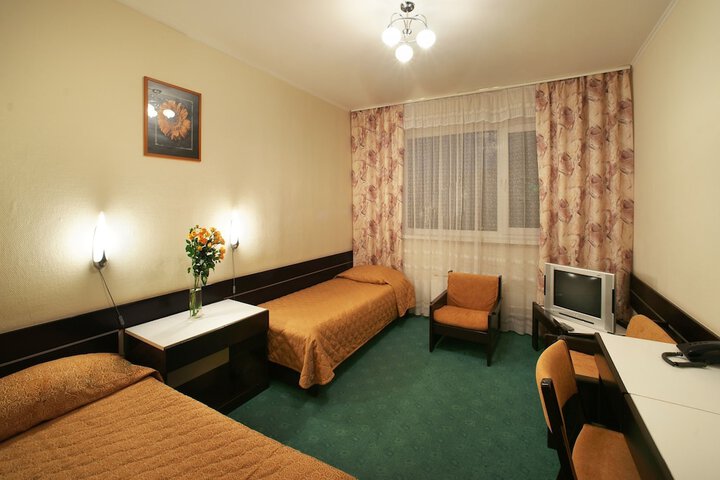 Room 34 of 120