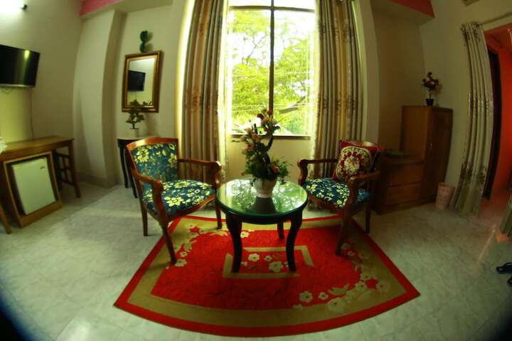 Room 28 of 41